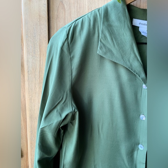 Green button down blouse - Picture 4 of 4
